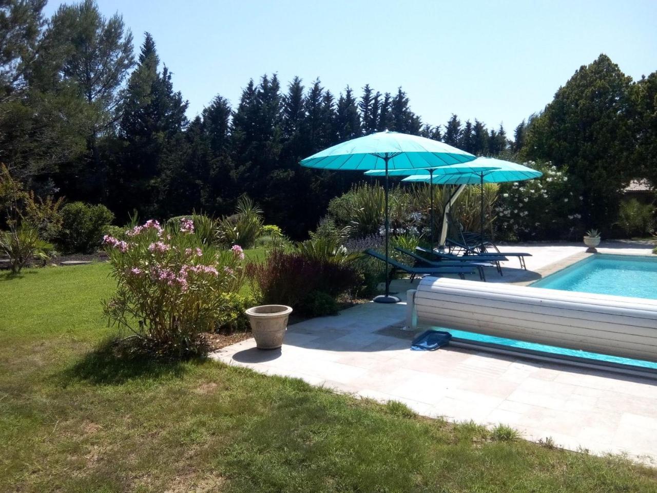 Bed and Breakfast Domaine L'Helion Taradeau Exterior foto