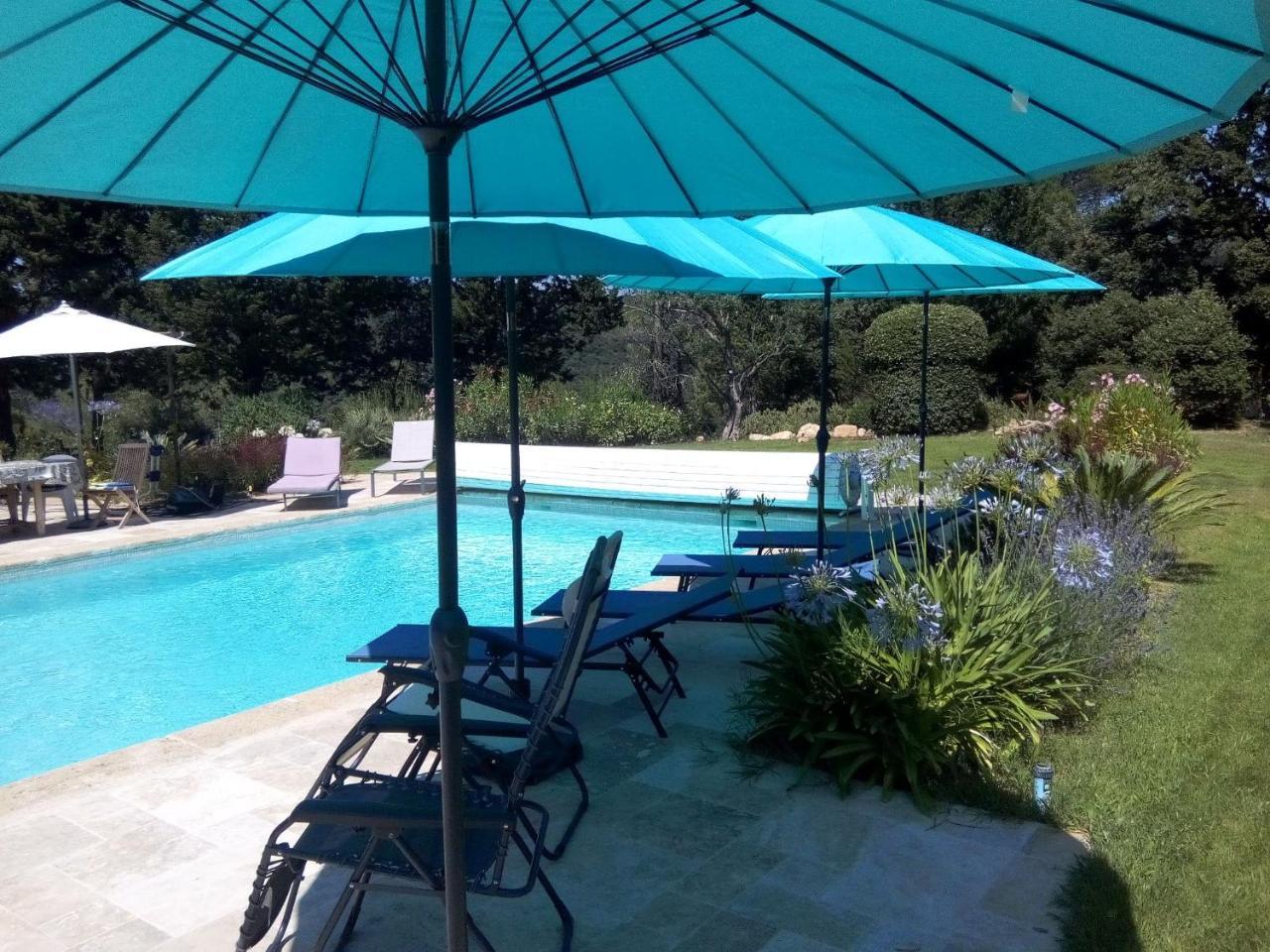 Bed and Breakfast Domaine L'Helion Taradeau Exterior foto